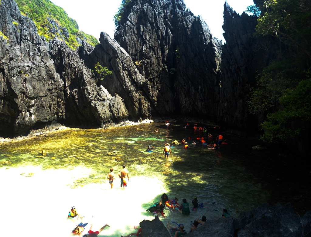 EL NIDO ISLAND HOPPING