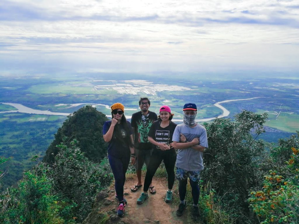 MT. ARAYAT (South Peak)