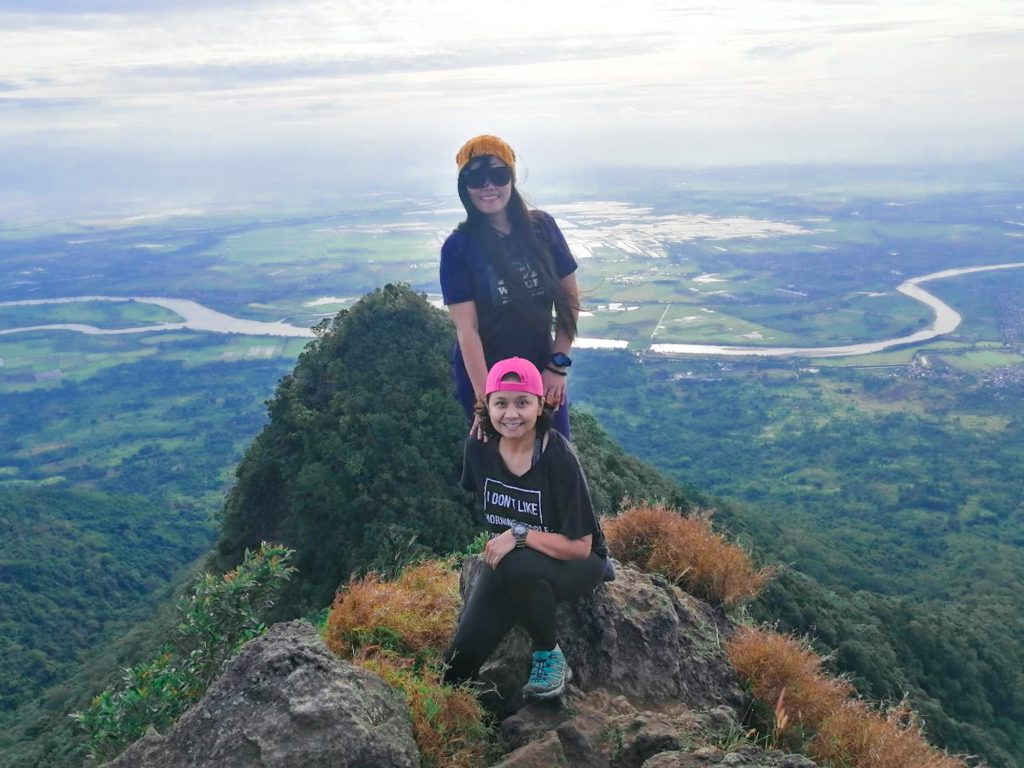 MT. ARAYAT (South Peak)