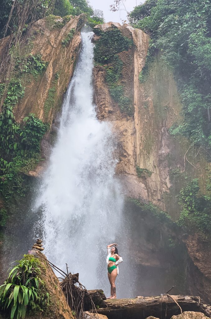Mabuyong Falls