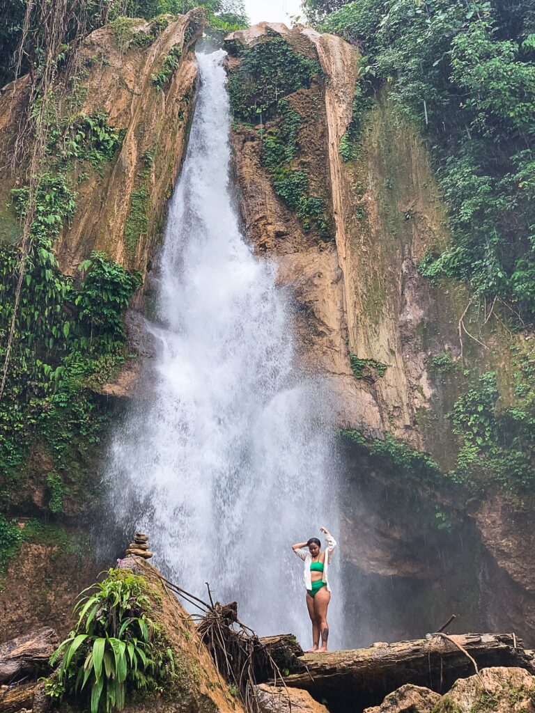 Mabuyong Falls