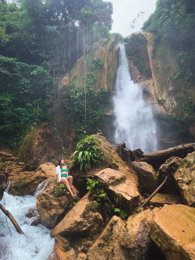 Mabuyong Falls