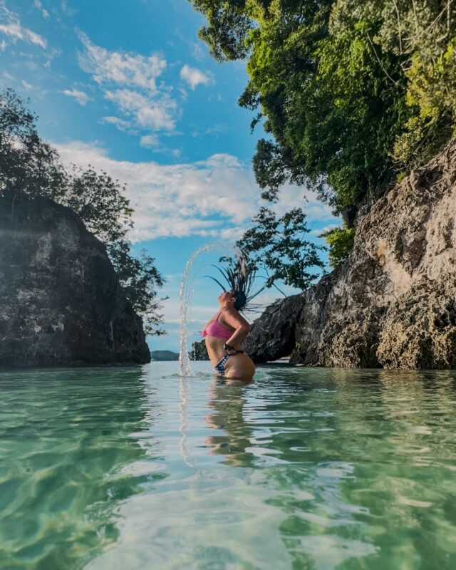 Less than 5 hours on an outrigger boat and I’m going to reach the nearest Indonesian Island from this beach. It’s tempting. After all, I got with me my passport. 😭 But I have work so my intrusive thoughts will have to take a backseat for now.